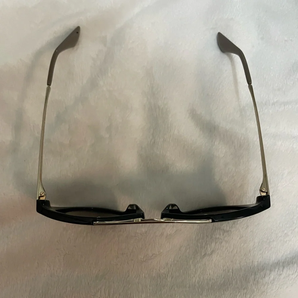 Beautiful Prada Black and Gold Sunglasses - Picture 6 of 14